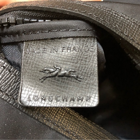 Longchamp Le Pliage Neo Flat Nylon Crossbody - Black - Picture 4 of 14